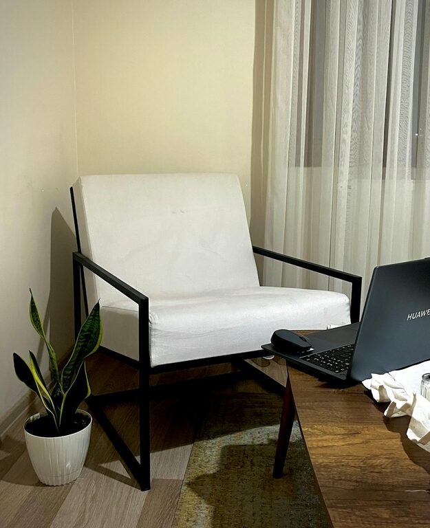 Creating a Cozy and Inviting Home Office Space: Practical Tips